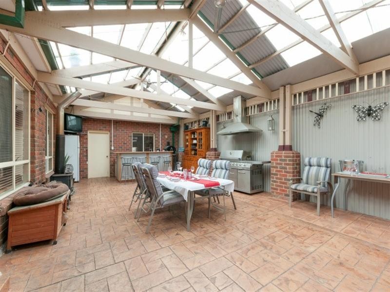 12 Chelmsford Court, Craigieburn VIC 3064