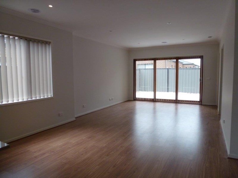 7 Dempster Street, Craigieburn VIC 3064