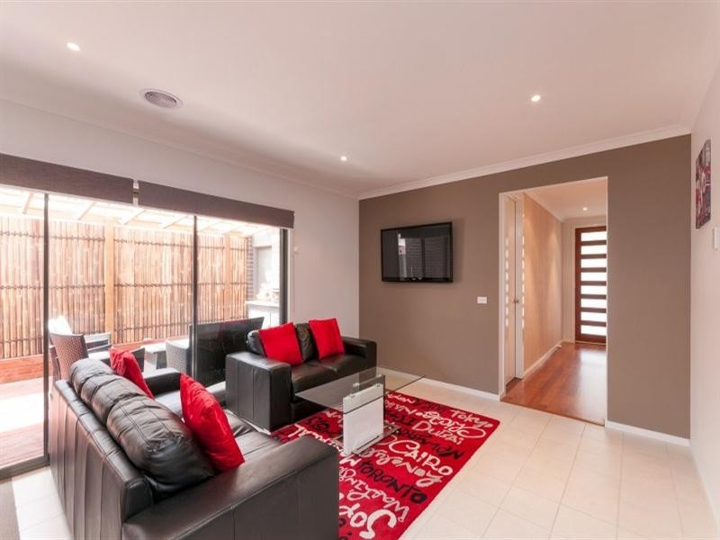 492 Grand Boulevard, Craigieburn VIC 3064