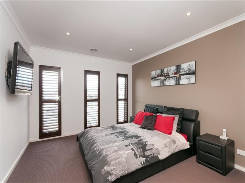492 Grand Boulevard, Craigieburn VIC 3064