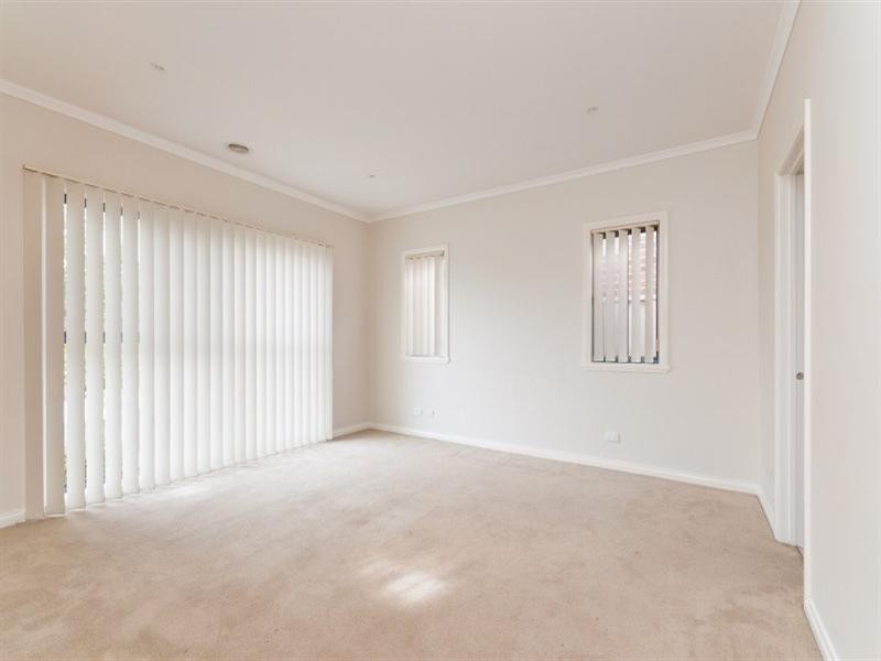 9 St Cloud Green, Craigieburn VIC 3064