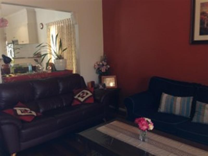 4 Emerald Cir, Craigieburn VIC 3064