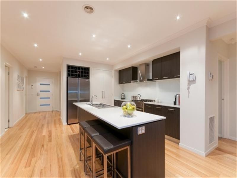 7 Markham Court, Roxburgh Park VIC 3064