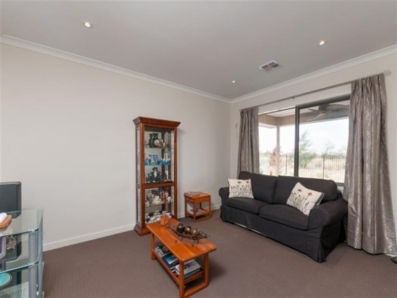 23 Belleview Cresent, Beveridge VIC 3753