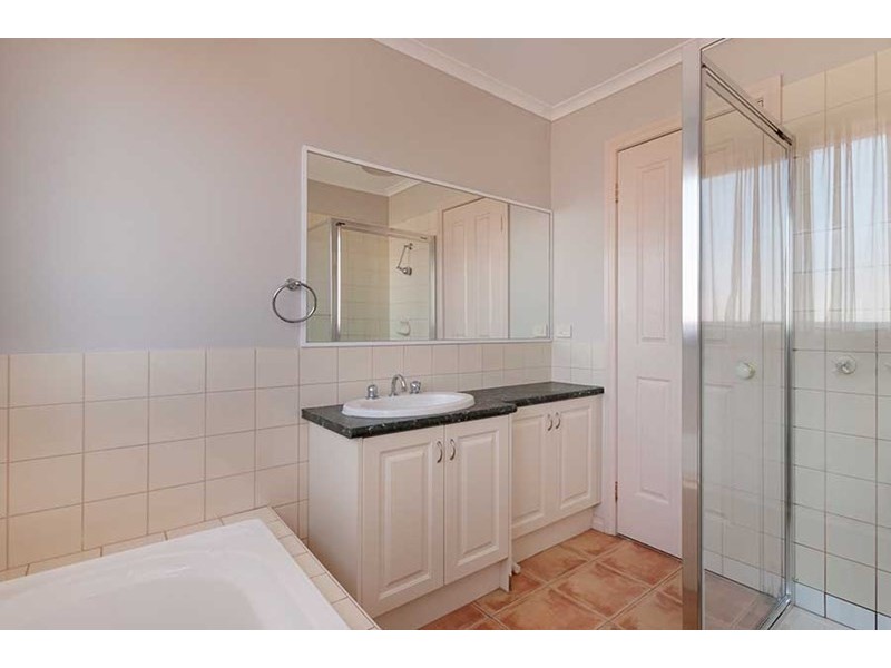 27 Davisson Street, Epping VIC 3076