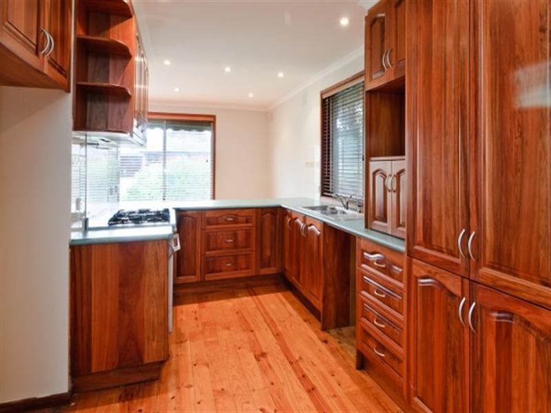 6 Waverley Court, Craigieburn VIC 3064