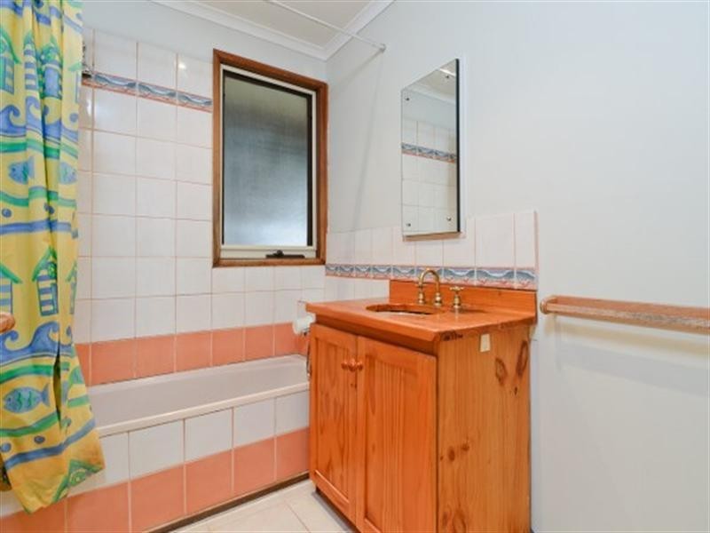 6 Waverley Court, Craigieburn VIC 3064