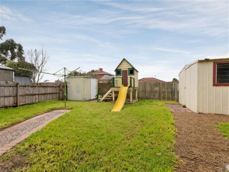 6 Waverley Court, Craigieburn VIC 3064