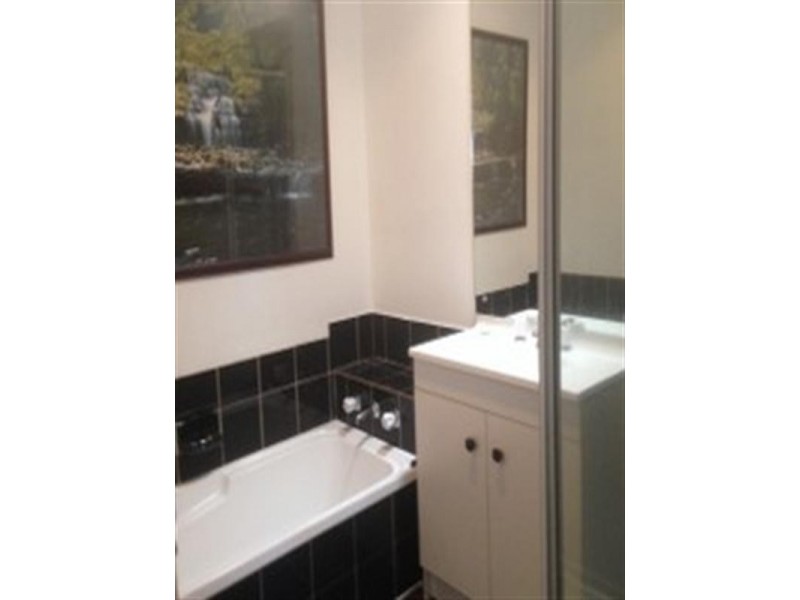 4 Crawley Court, Craigieburn VIC 3064