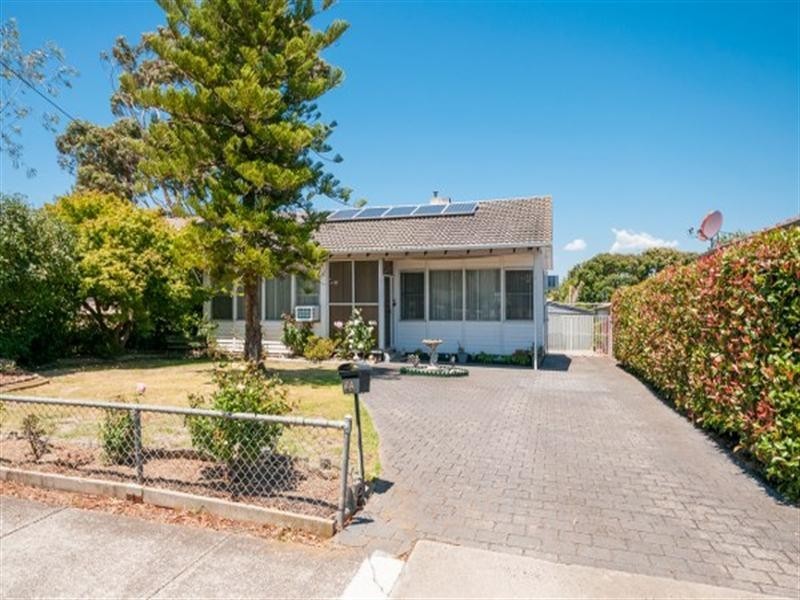 24 Warragul Street, Dallas VIC 3047