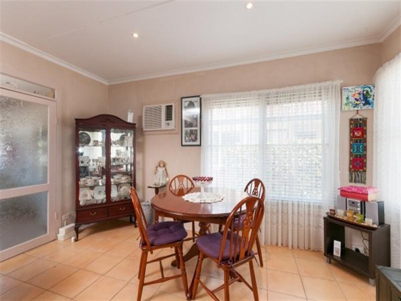 24 Warragul Street, Dallas VIC 3047