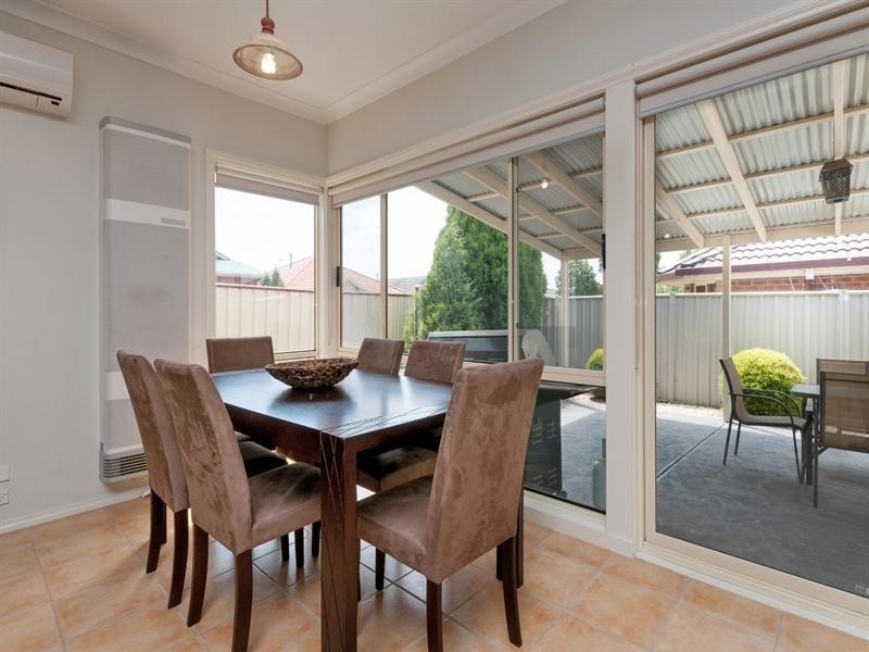 14 Foxglove Lane, Craigieburn VIC 3064