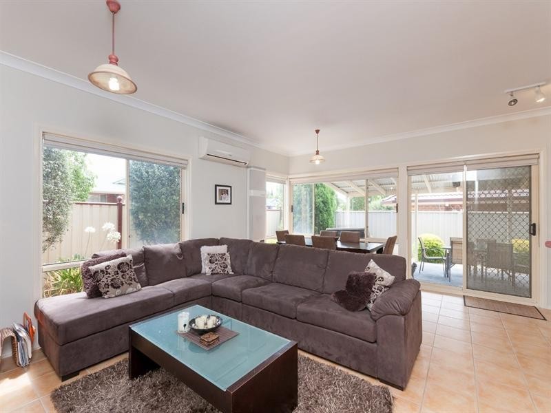 14 Foxglove Lane, Craigieburn VIC 3064