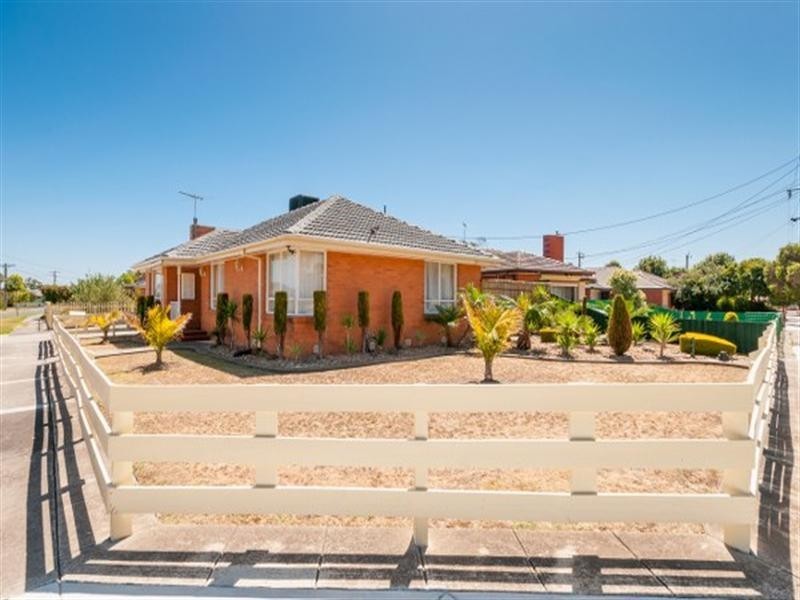 35 Kilmore Crescent, Dallas VIC 3047