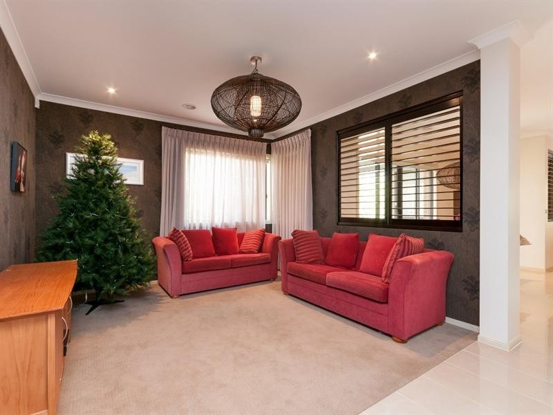 19 Fletcher Road, Craigieburn VIC 3064