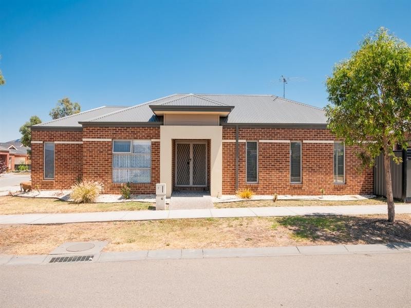 2 Stafford Link, Craigieburn VIC 3064
