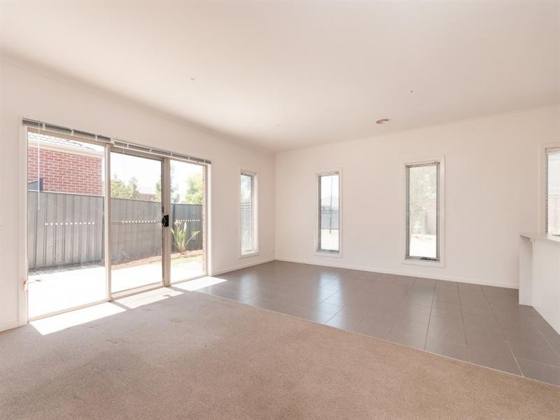 2 Stafford Link, Craigieburn VIC 3064