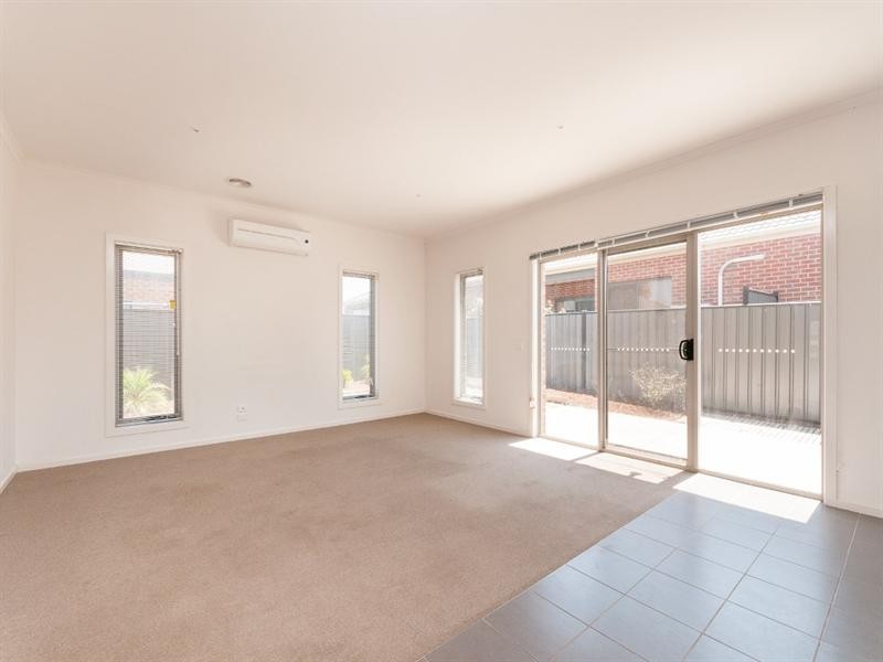 2 Stafford Link, Craigieburn VIC 3064