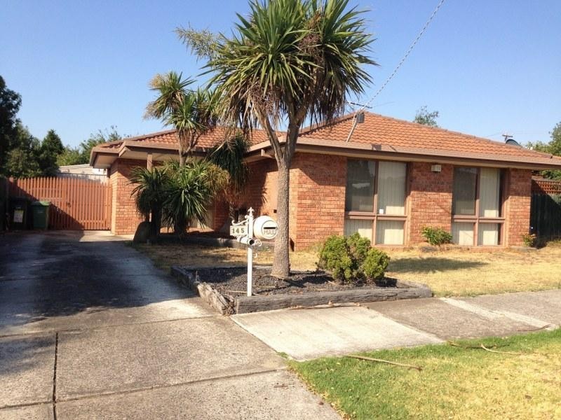 145 Hothlyn Drive, Craigieburn VIC 3064