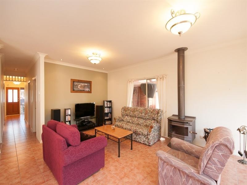 7 Greenfield Court, Craigieburn VIC 3064