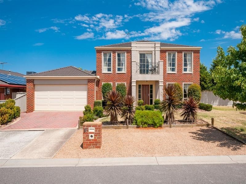 37 Waterford Avenue, Craigieburn VIC 3064