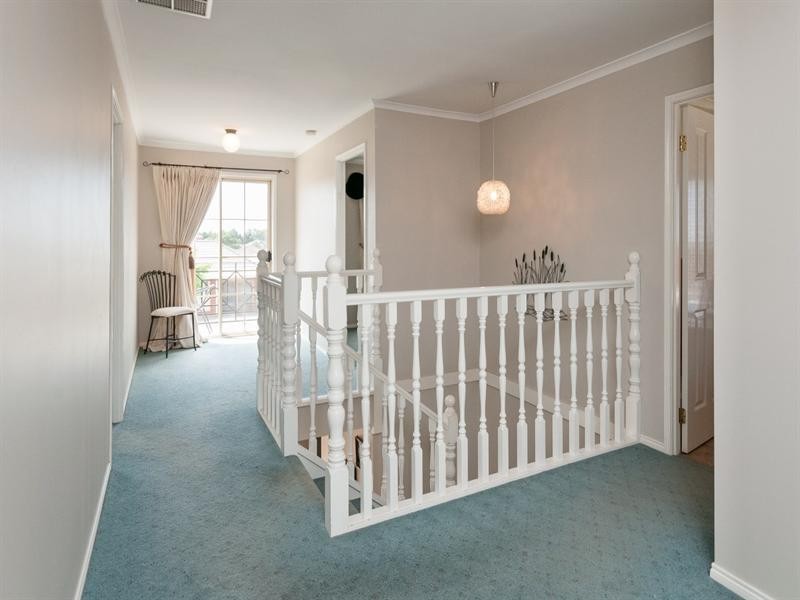 37 Waterford Avenue, Craigieburn VIC 3064