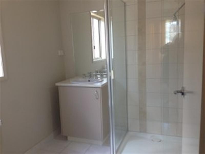 17 Millstream Pass, Craigieburn VIC 3064