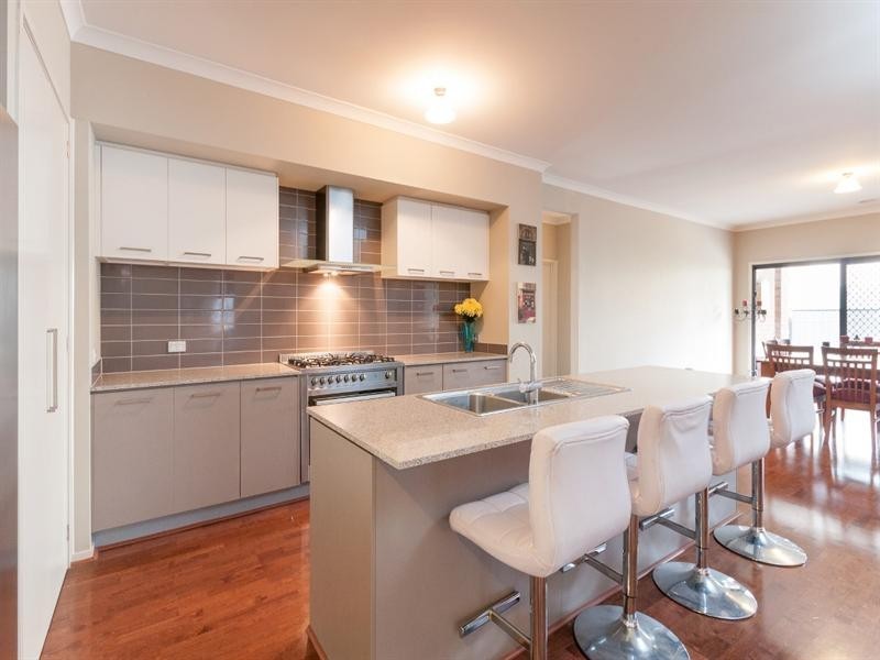 34 Middlesborough Drive, Craigieburn VIC 3064