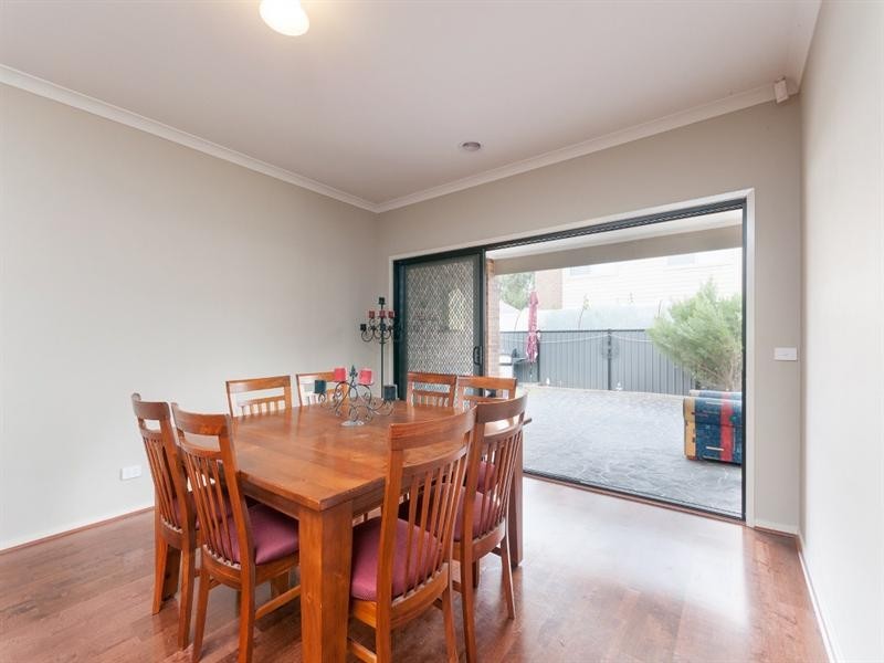 34 Middlesborough Drive, Craigieburn VIC 3064