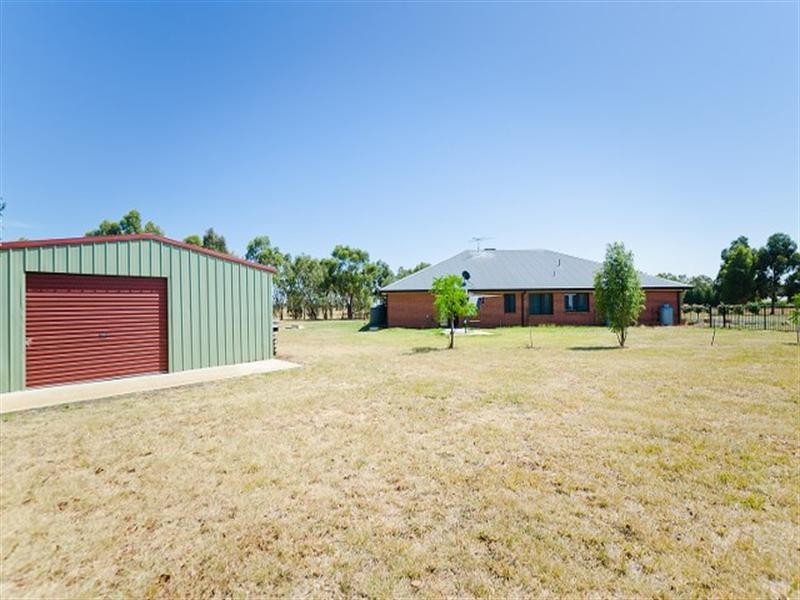 45 Sanctuary Rise, Mickleham VIC 3064