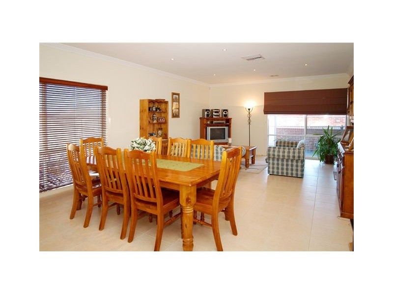 24 Canisby Way, Craigieburn VIC 3064