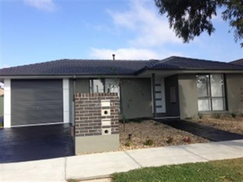 1/23 Amesbury Avenue, Craigieburn VIC 3064