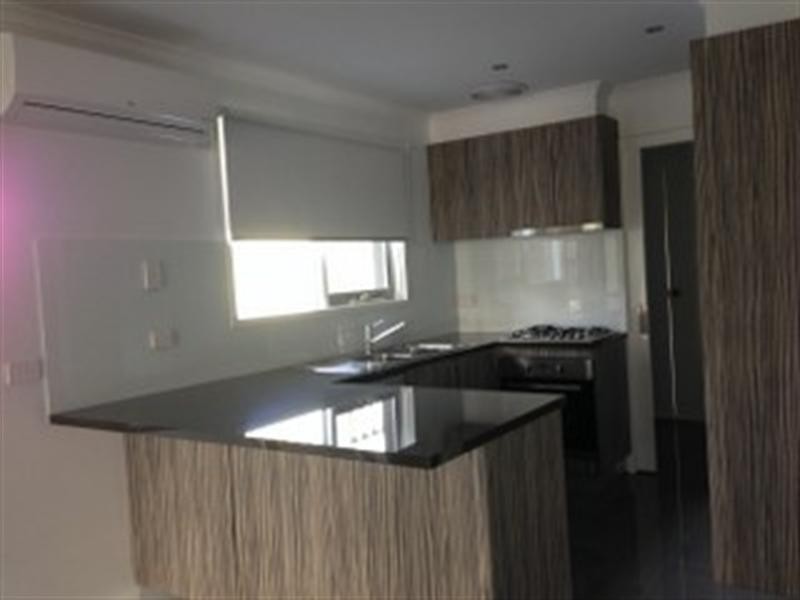 1/23 Amesbury Avenue, Craigieburn VIC 3064