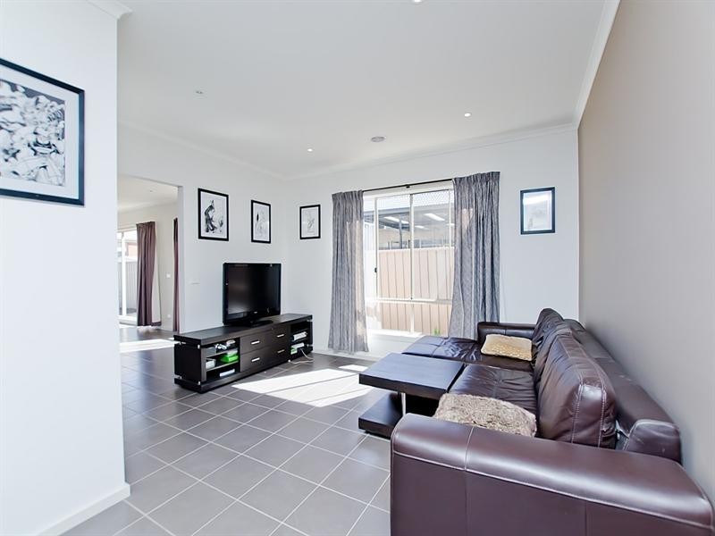 28 Balyang Way, Craigieburn VIC 3064