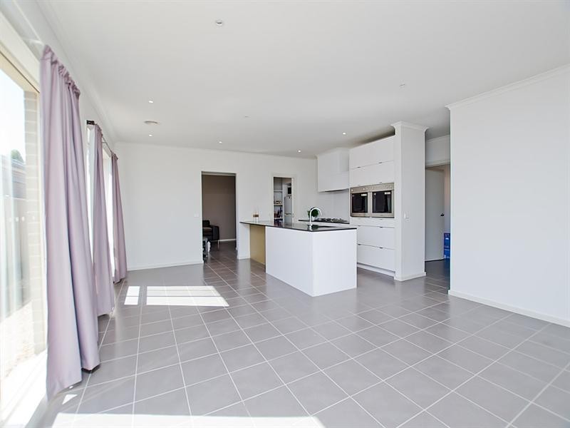 28 Balyang Way, Craigieburn VIC 3064