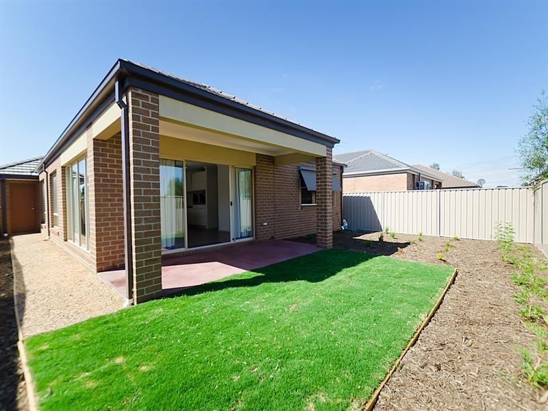28 Balyang Way, Craigieburn VIC 3064