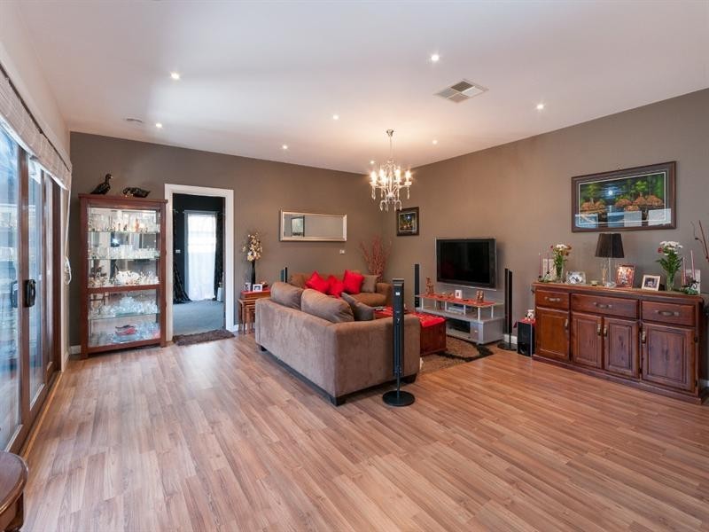 37 Brummel Street, Craigieburn VIC 3064