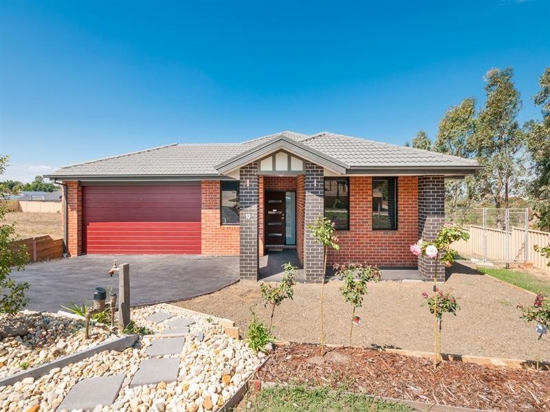 10 Salute Court, Wallan VIC 3756