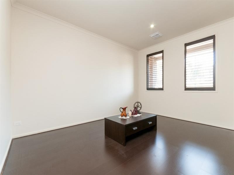 10 Salute Court, Wallan VIC 3756