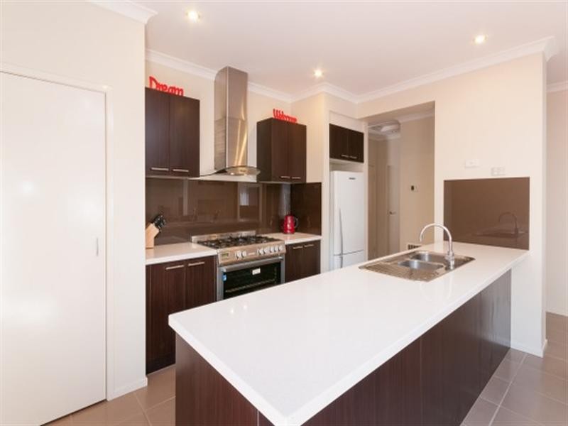 6 Somersby Road, Craigieburn VIC 3064