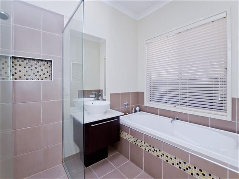 6 Somersby Road, Craigieburn VIC 3064