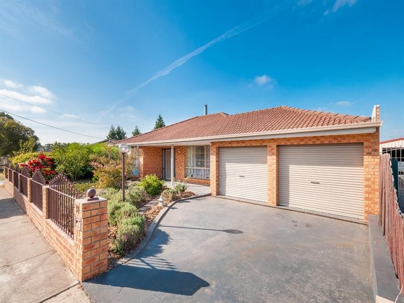 38 Longtown Court, Craigieburn VIC 3064