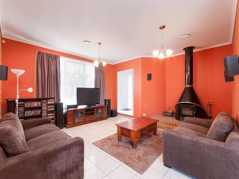 38 Longtown Court, Craigieburn VIC 3064