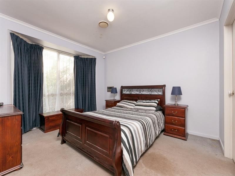 38 Longtown Court, Craigieburn VIC 3064
