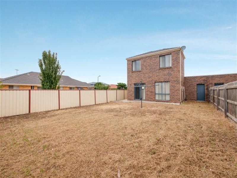 86 Hayfield Road, Roxburgh Park VIC 3064