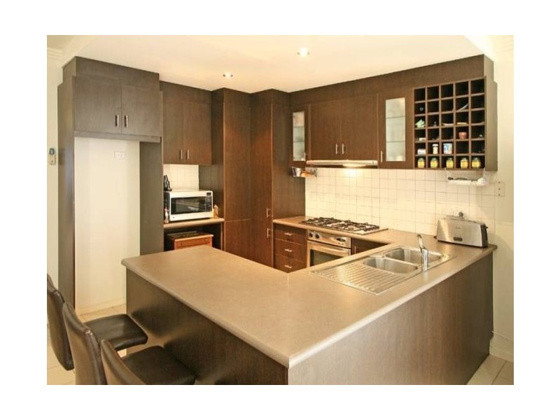 5 Astley Walk, Roxburgh Park VIC 3064