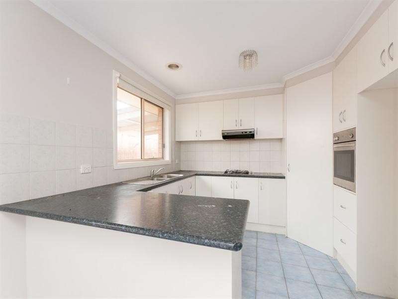 25 Limpopa Square, Roxburgh Park VIC 3064