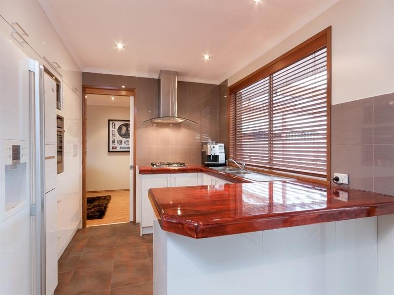 1 Amesbury Avenue, Craigieburn VIC 3064