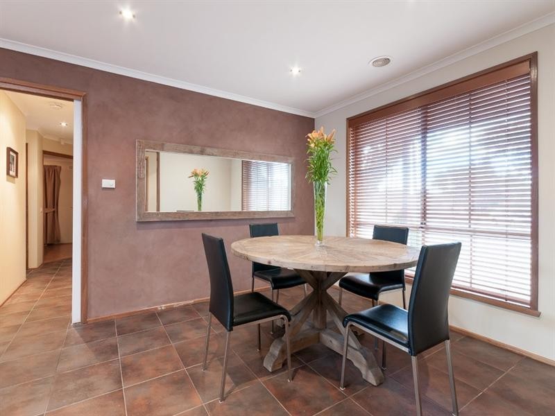 1 Amesbury Avenue, Craigieburn VIC 3064