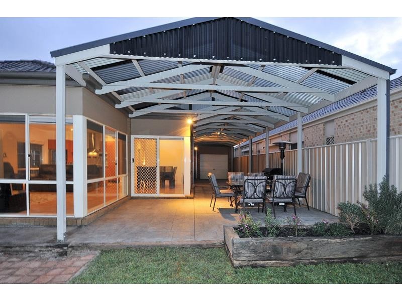 4 Explorers Place, Craigieburn VIC 3064